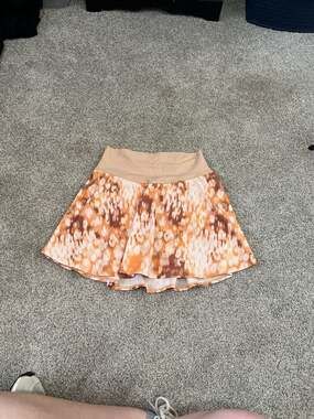 OFFLINE by Aerie Real Me Printed Tennis Skort Medium Orange Tie Dye